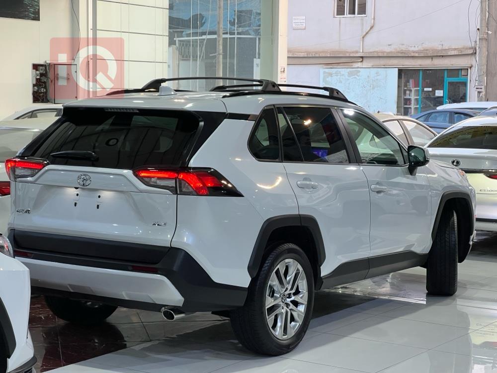 تويوتا راف 4